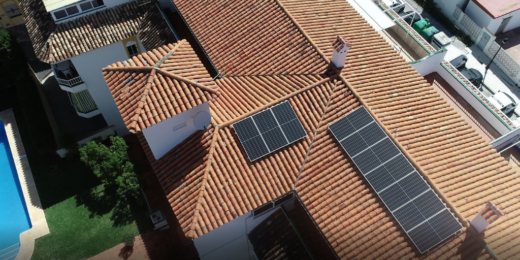 Instalación solar comunidad de propietarios Butibamba III
