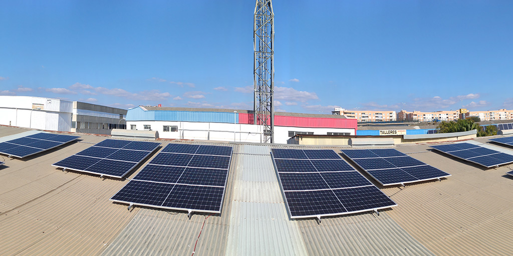 Instalación solar industrial Distribuciones Hijos de Rivera