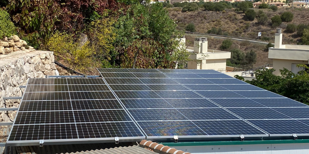 Instalación solar comunidad de propietarios Butibamba IV